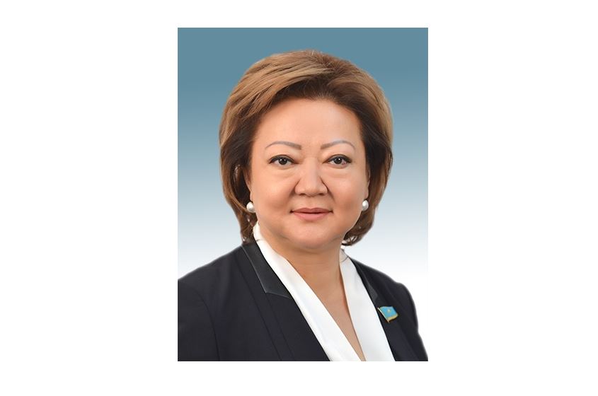 Динара Нүкетаева қазақстандықтарды Конституция күнімен құттықтады