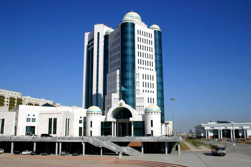 Шешімін күткен мәселелер бар