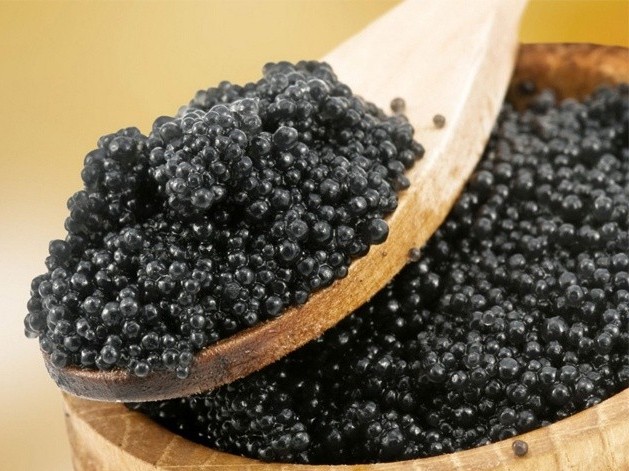 Атырау облысы тұрғынының көлігінен қара уылдырық табылды