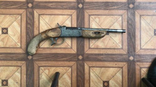 Шал ақын ауданы тұрғынынан шолақ мылтық шықты