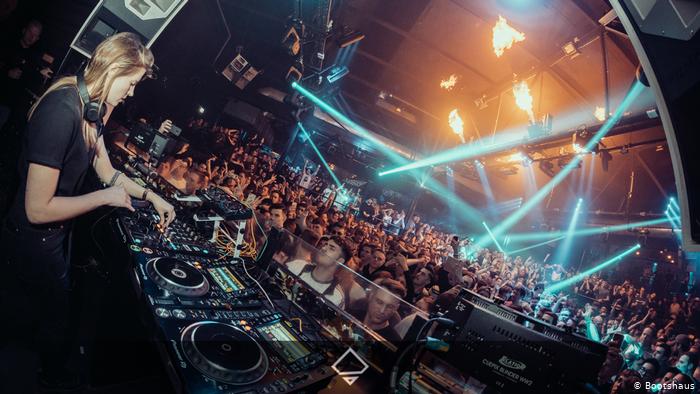 Еуропа сауық кештер өткізу мен түнгі клубтармен күресуде