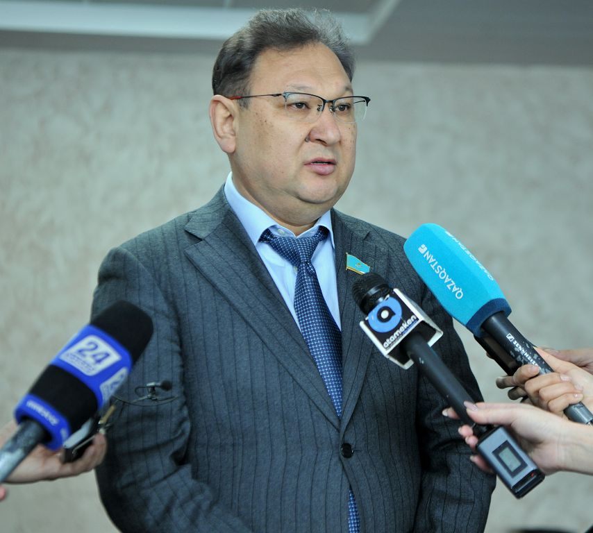 Мұнайлы ауданында әлі күнге дейін жеке аурухана жоқ - Сенат депутаты