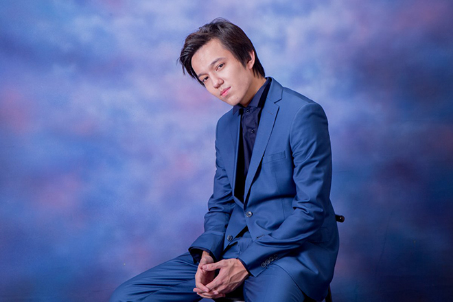 Алматы тұрғыны Димаш Құдайбергеннің жанкүйерлеріне қазақ тілін тегін үйретеді