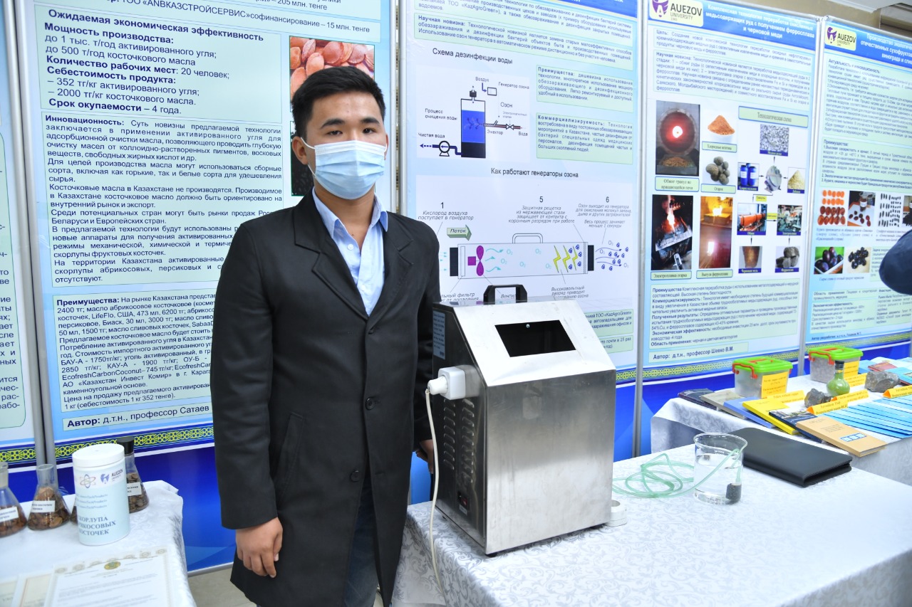 Шымкент: Мұрат Әйтенов жас ғалым ойлап тапқан залалсыздандыру технологиясымен танысты