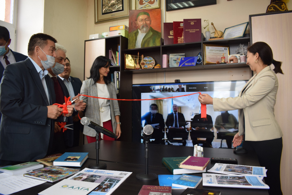 Омбыда "Абай" мәдени-іскерлік үйі ашылды