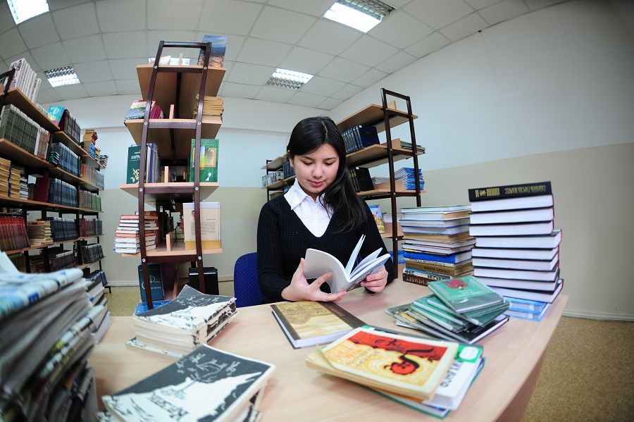 «Қазақ әдебиеті» пәні қалай оқытылып жүр?