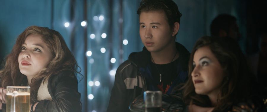 Екі бірдей кинофестивальға қатысады