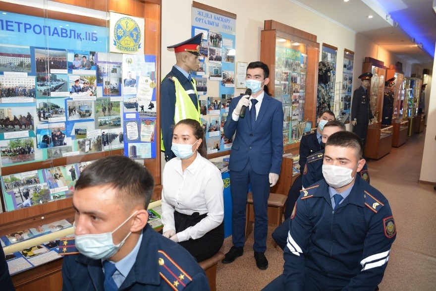 СҚО музейінде жас полиция қызметкерлері ардагерлермен кездесті