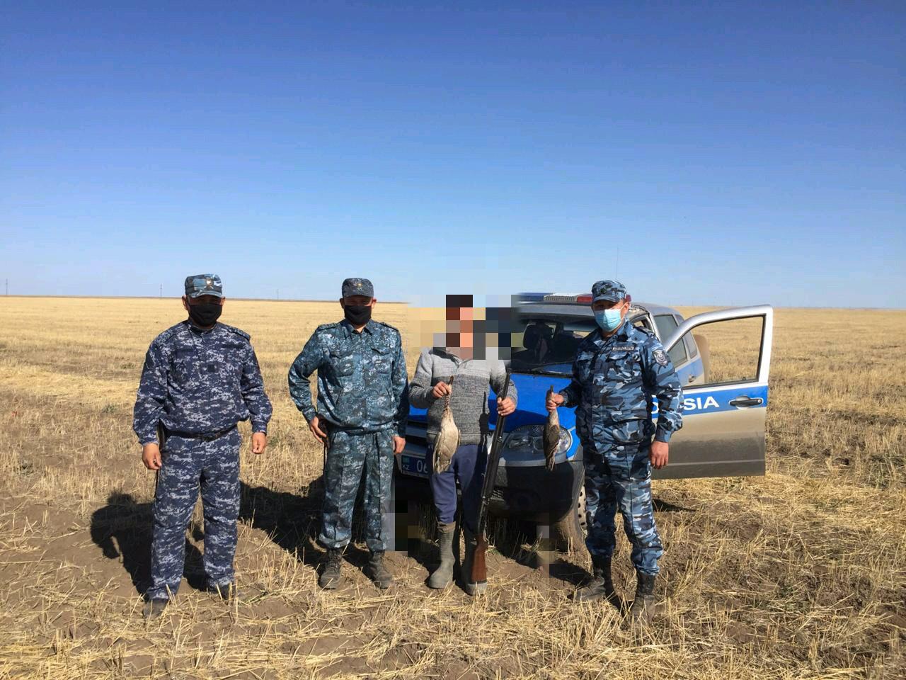 Қостанай облысында қызыл кітапқа енген қазды атқан браконьерлер ұсталды