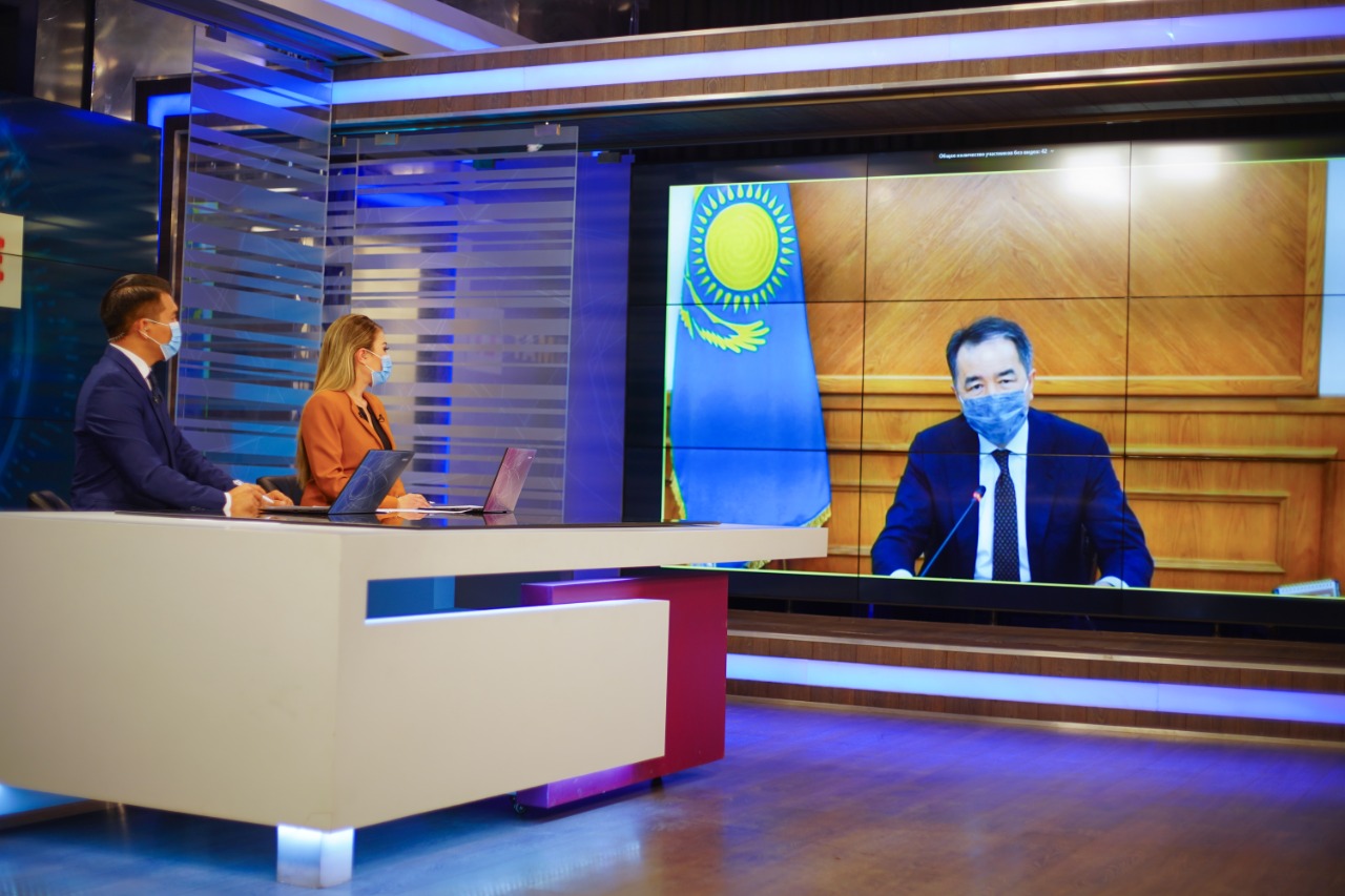 Бақытжан Сағынтаев тікелей эфирде 129 сұраққа жауап берді