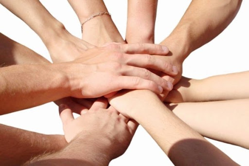 Еріктілер елге көмек береді