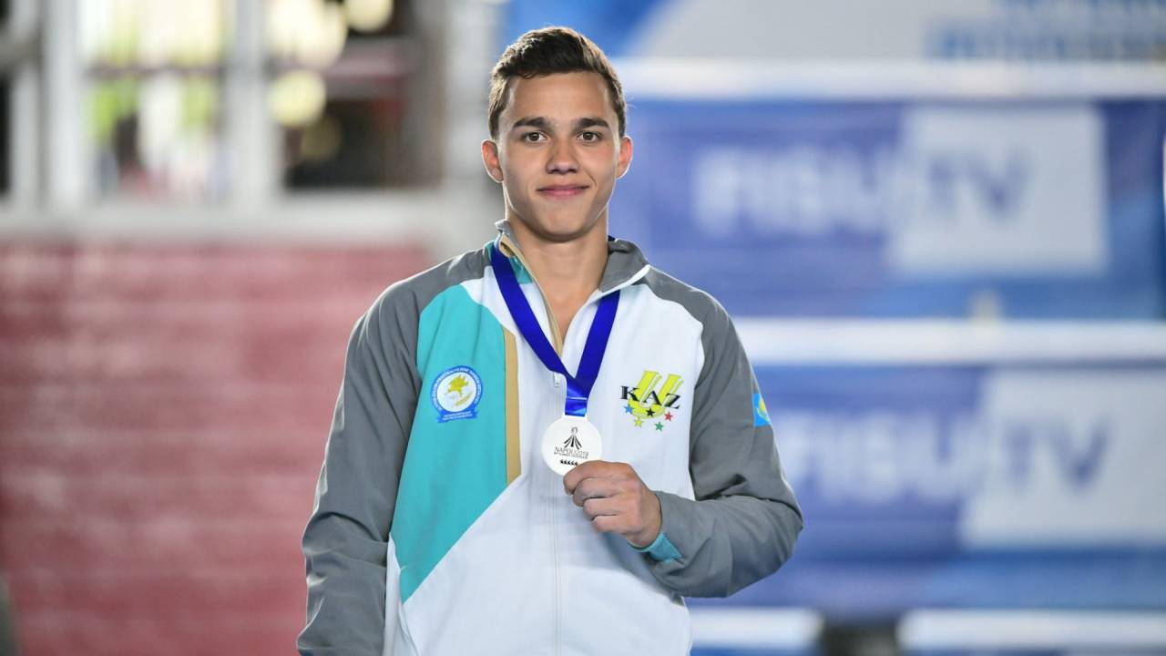 Спорттық гимнасшылар әлем кубогында төрт жүлде жеңіп алды