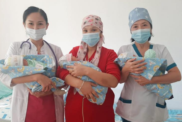 Түркістан облысында 23 жастағы келіншек үшемді дүниеге әкелді