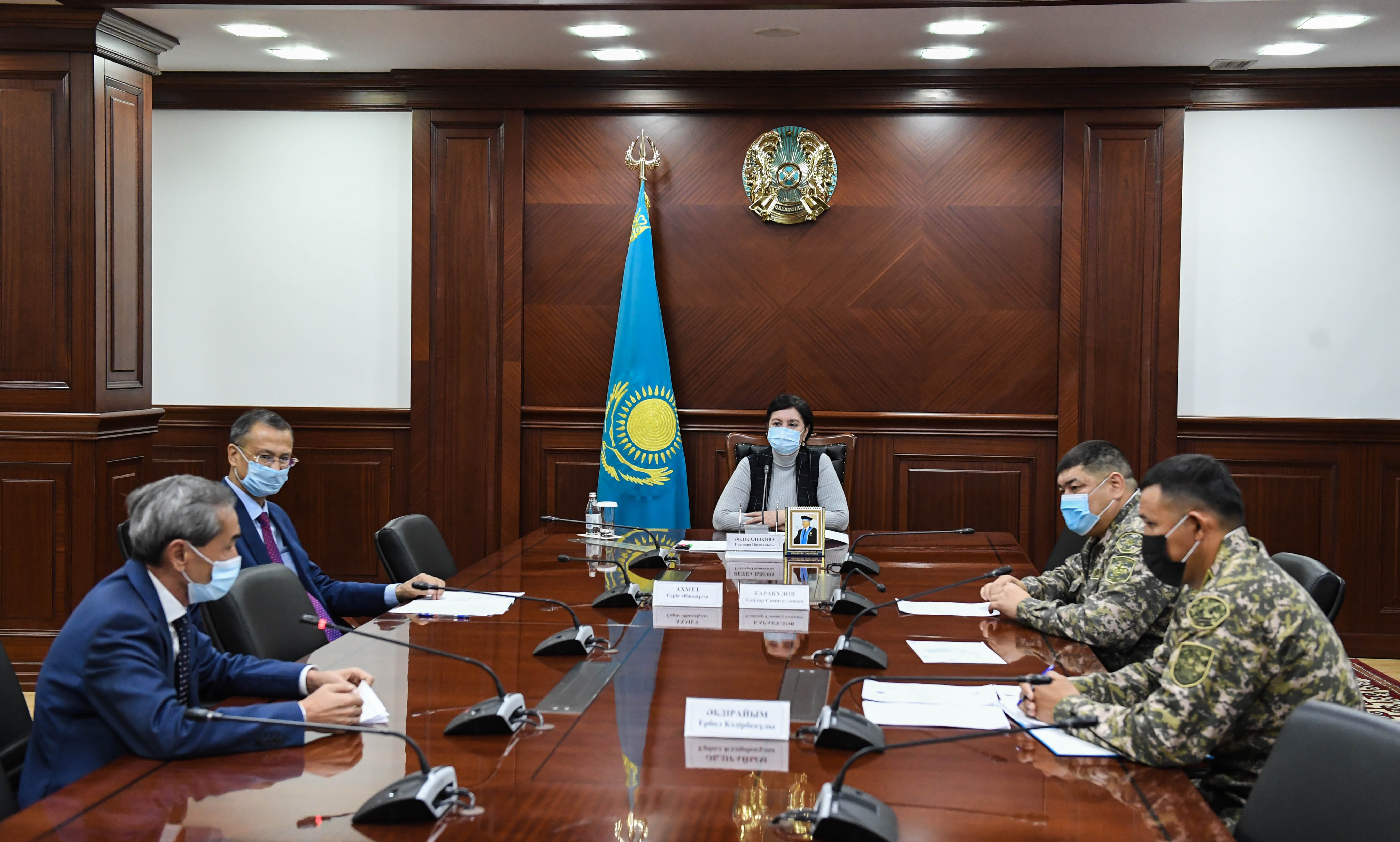 Гүлшара Әбдіқалықова "Оңтүстік" өңірлік қолбасшылығы әскерлерінің қолбасшысымен кездесті