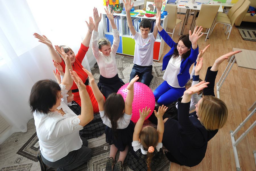 Инклюзивті білім беруге көмектеседі