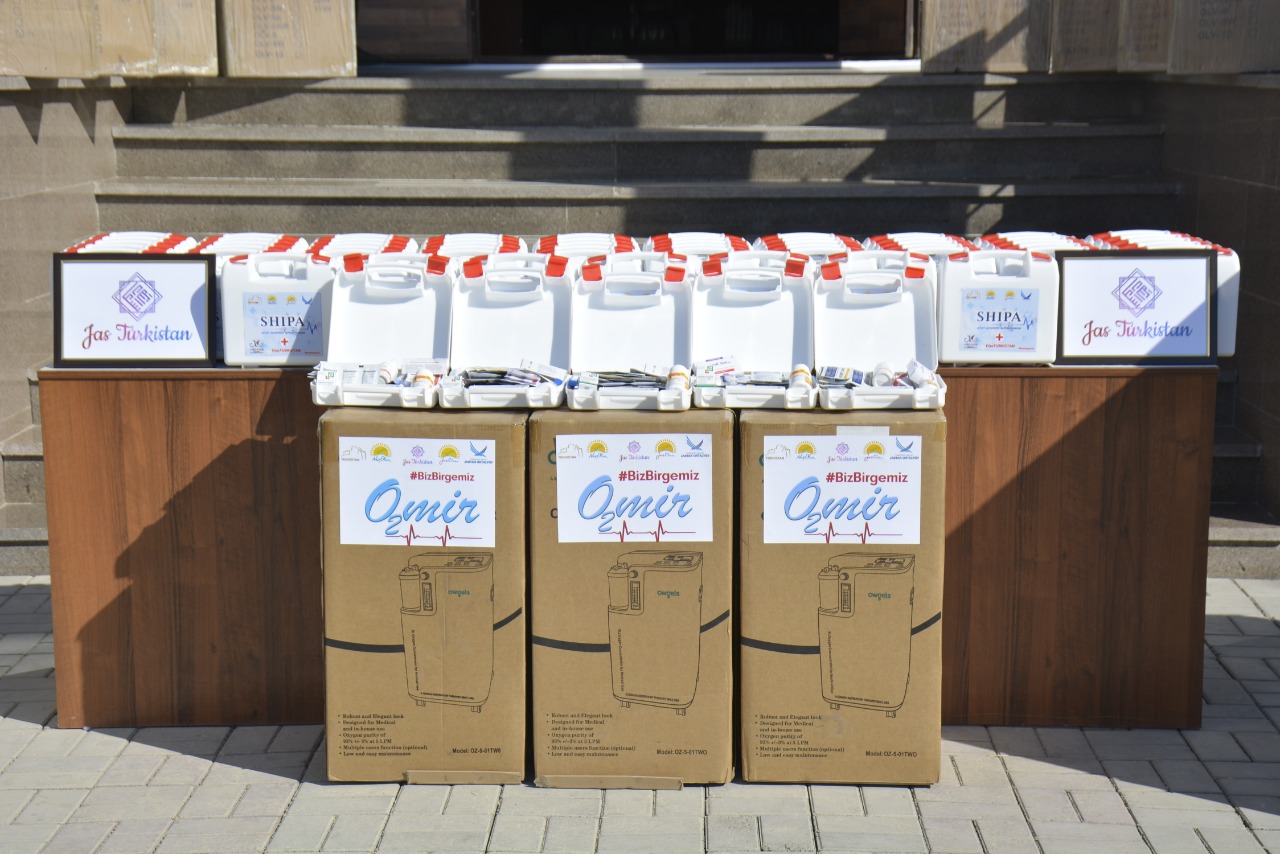 Түркістанда саяси партия ауруханаларға 31 жасанды тыныс алу аппаратын тапсырды