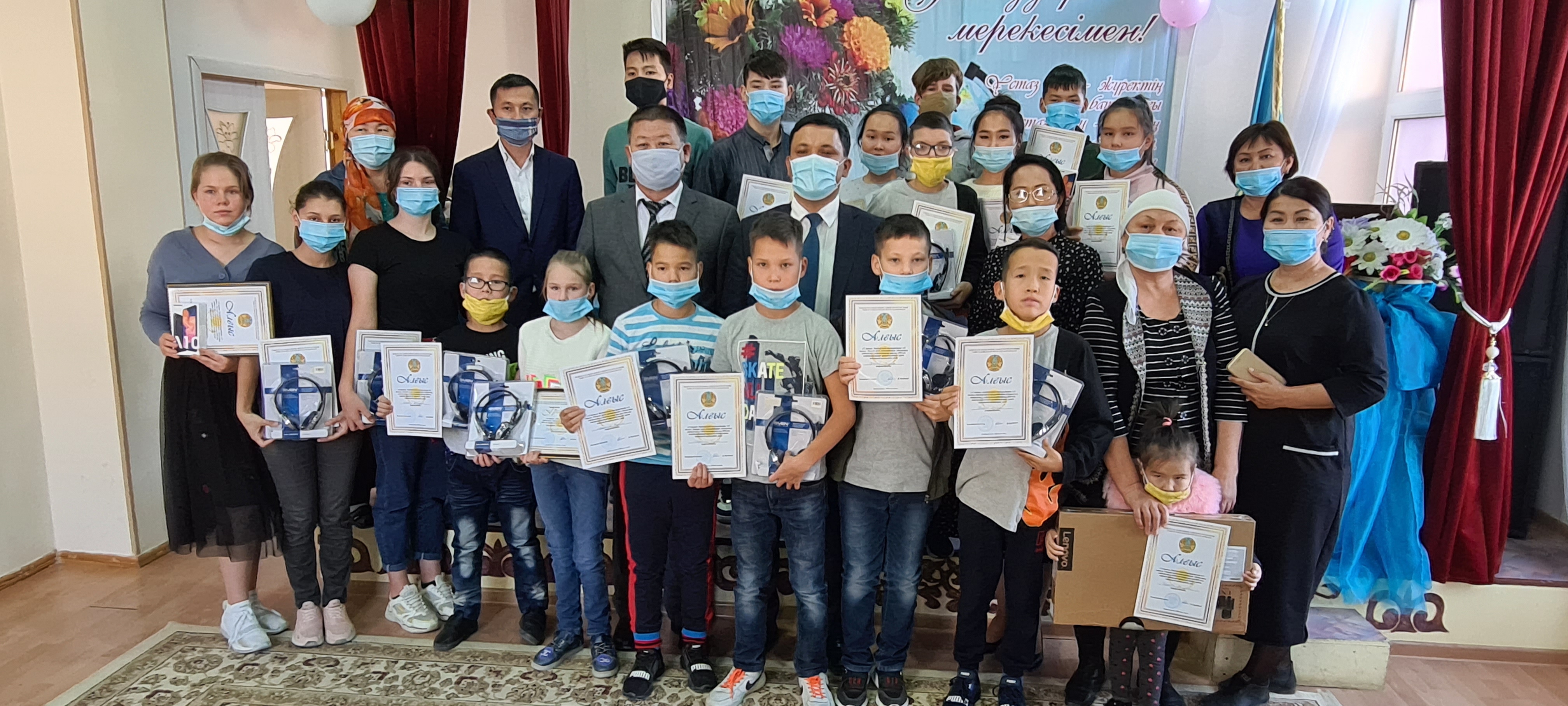 "Каспий итбалығын бірге сақтайық" суретшілер байқауы мәреге жетті