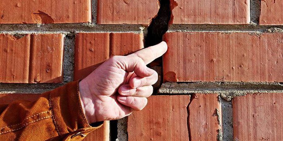 Жаңа үйге көшкен жұрт жабырқау