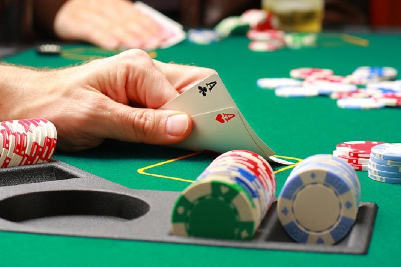 Қостанайда екі бірдей жасырын казино әшкере болды