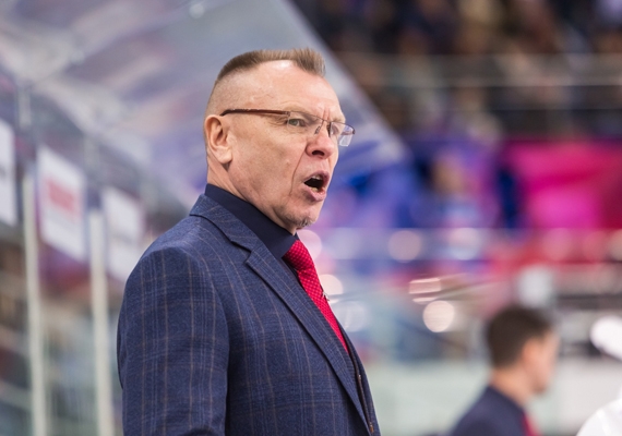 Бірі кетіп, екіншісі келді