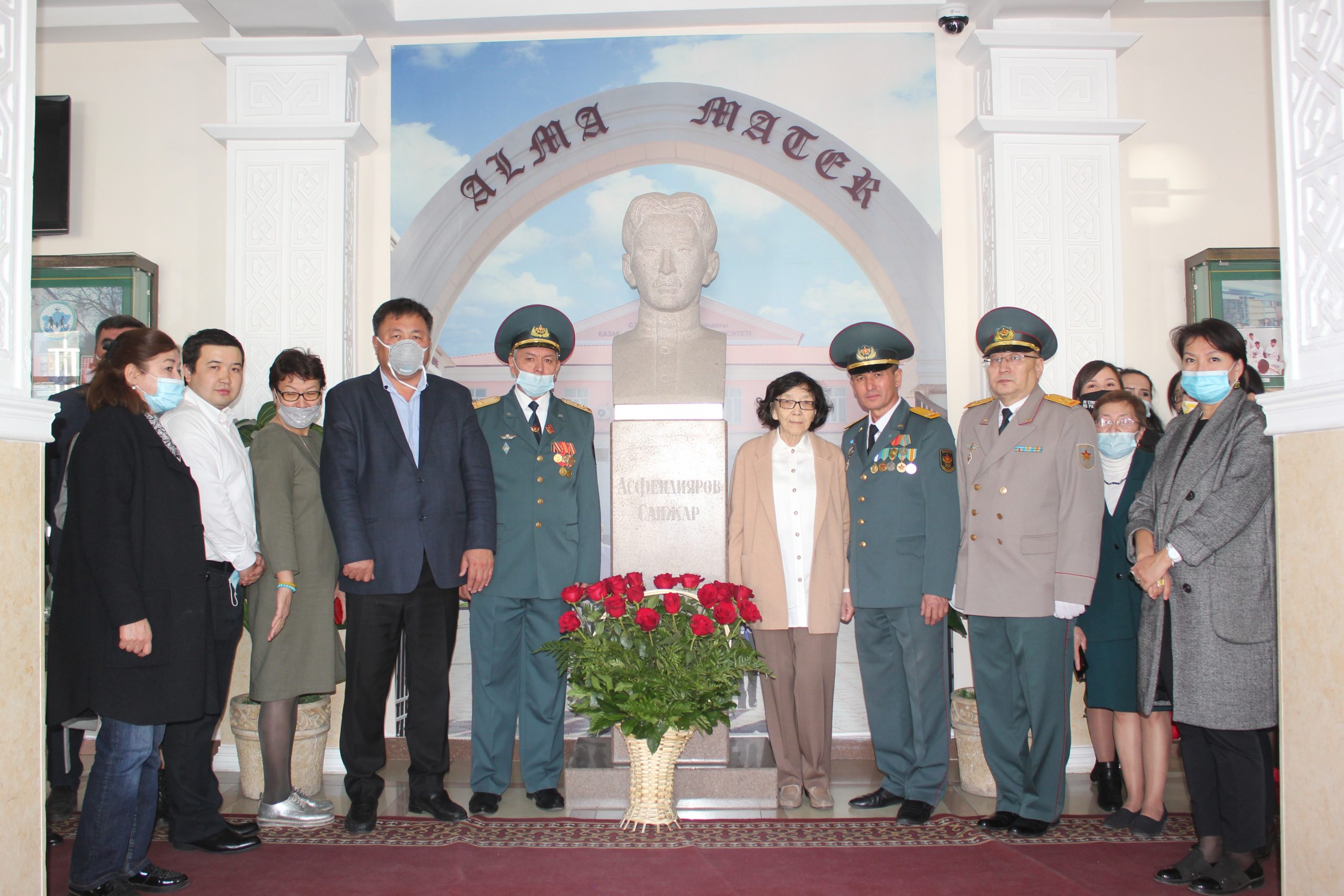 Денсаулық саласының өкілдері Санжар Асфендияровты еске алды