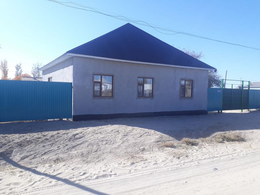 Асарлатып үй салды