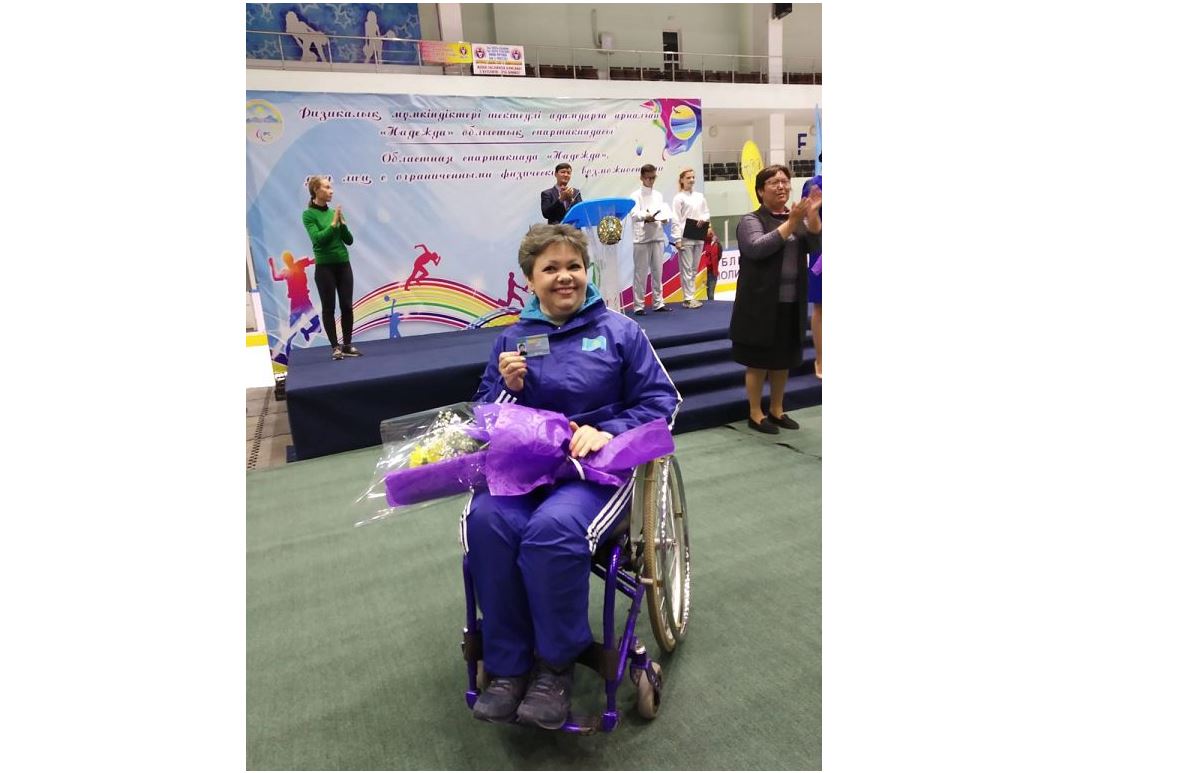 Жарық дүниенің жақсылығын ғана көреді