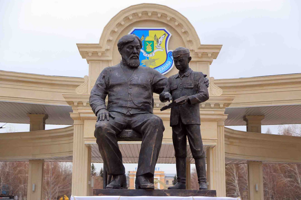 Ыбырай Алтынсарин ескерткіші ашылды