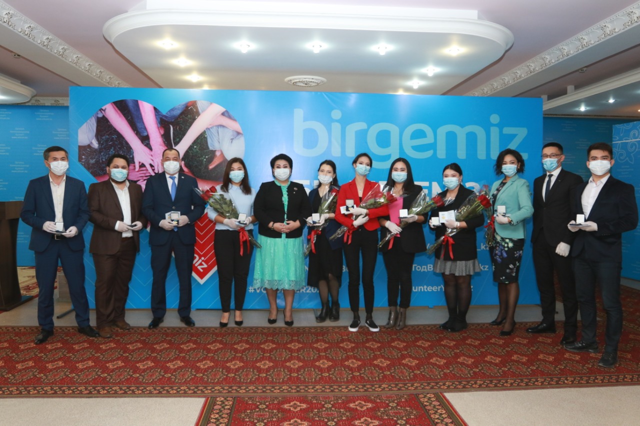 Атырауда журналистерге «Халық алғысы» медалі табысталды