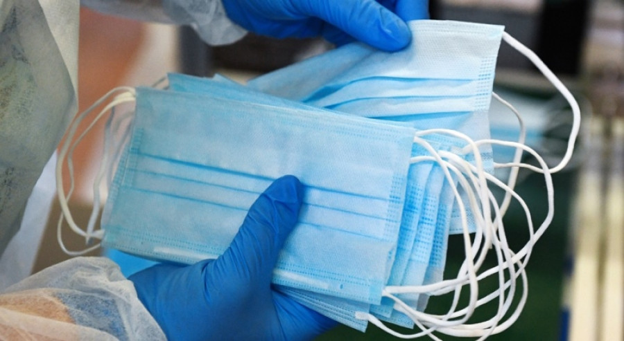 Қостанайда мектепке маскасыз кірген ата-ана айыппұл арқалады