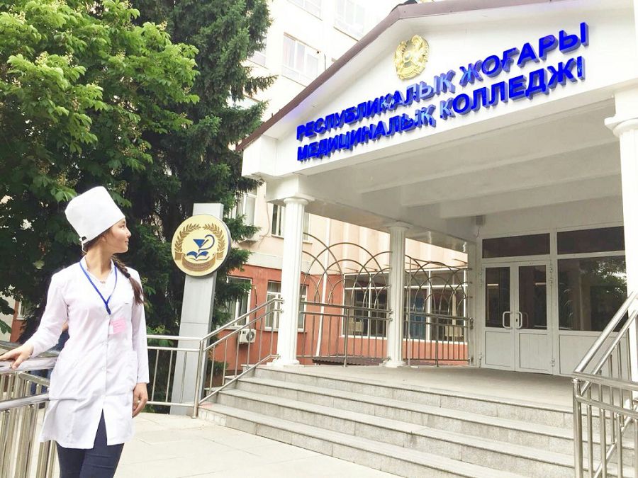 Мейіргерлер «әскері» медициналық колледждердің 7,5 мыңнан аса түлегімен толығады