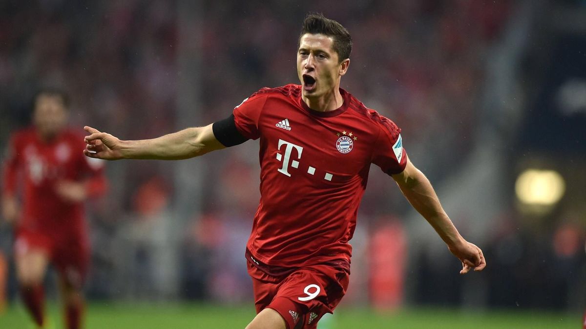 Левандовски үздік деп танылды