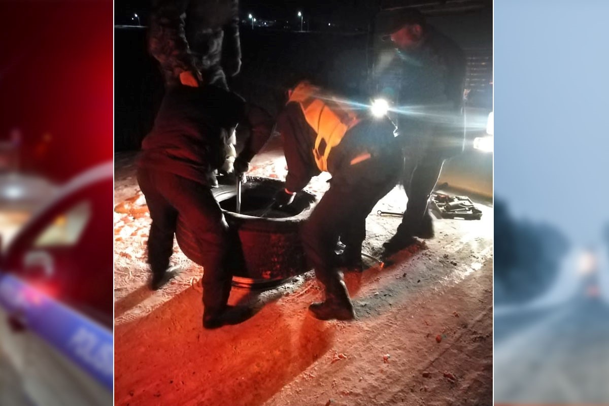 Патрульдік полиция жолда қалып қойған жүргізушіге көмектесті