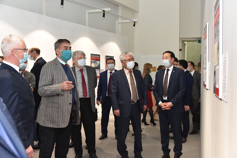 Фашизмді айыптау фрагменттері