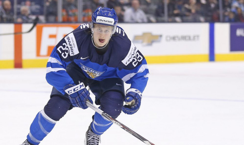 «Барыс» қорғаушымен толықты