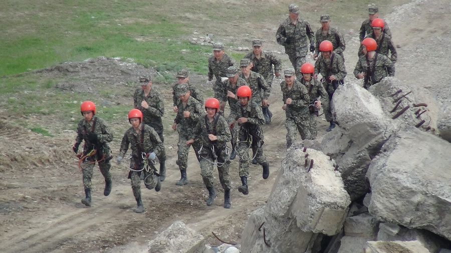 Қиындық қайда болса, «бауыржаншылар» сонда