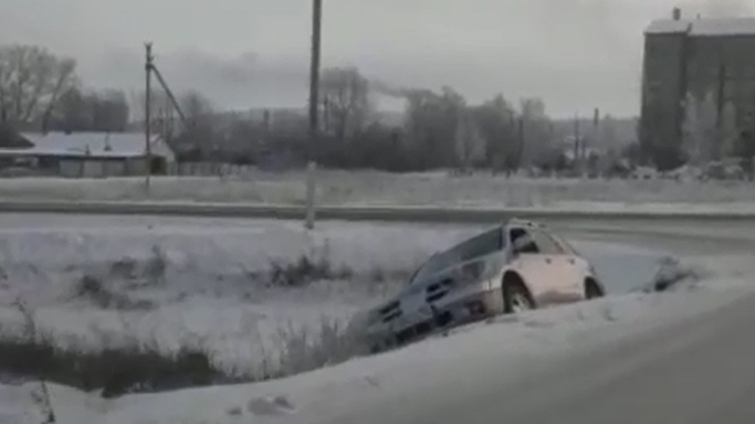 Рөлге мас болып отырушылар азаяр емес