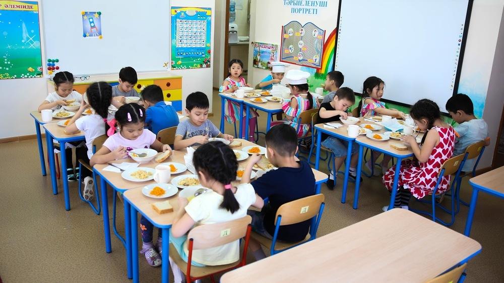 Атырауда 11 мектеп пен 56 балабақша қашан салынады?