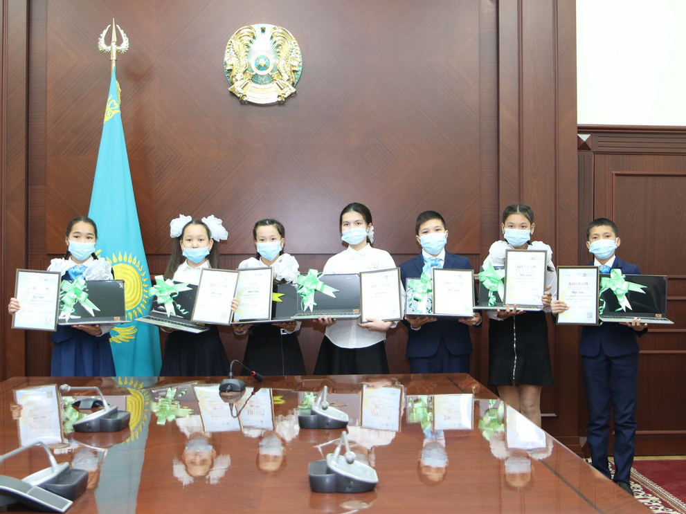 Қызылордада білім бәйгесінің жеңімпаздары марапатталды