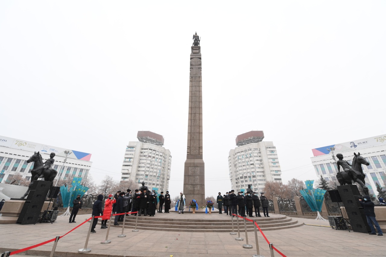 Желтоқсаншылар алматылықтарды Тәуелсіздік Күнімен құттықтады