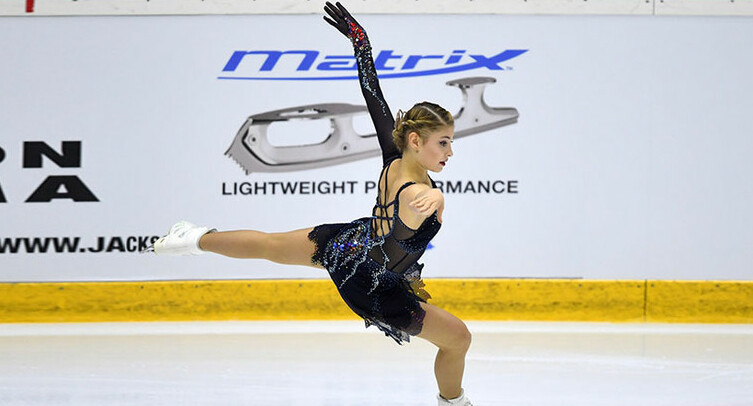 Мұз айдынында – арулар