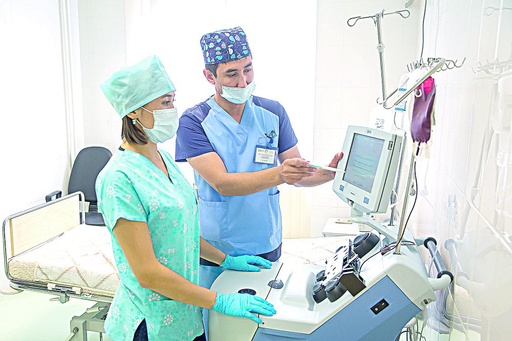 Педиатрия орталығының дәрігерлері 160 литр қан тапсырды