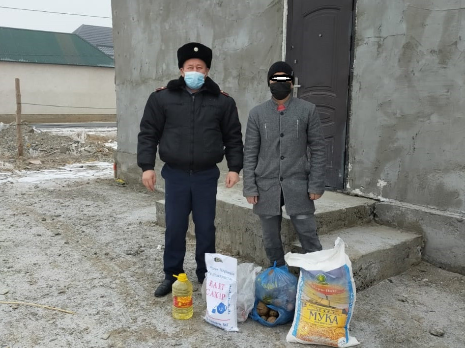 Есептегі азаматтарға азық-түлік таратты