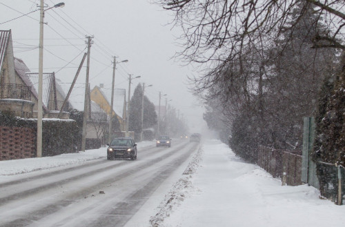 Атырауда 2 млн теңге айыппұлы төленбеген көлікпен жүрген шетелдік ұсталды