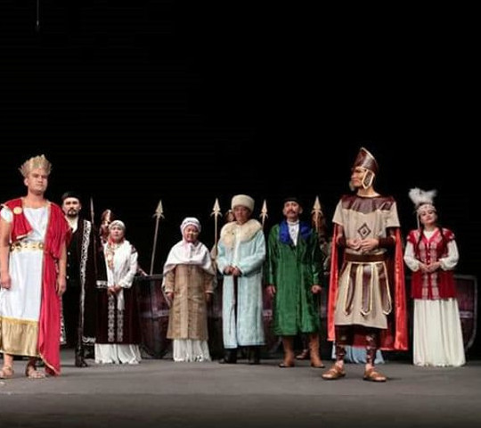 Халық театры қайтіп күн көрмек?