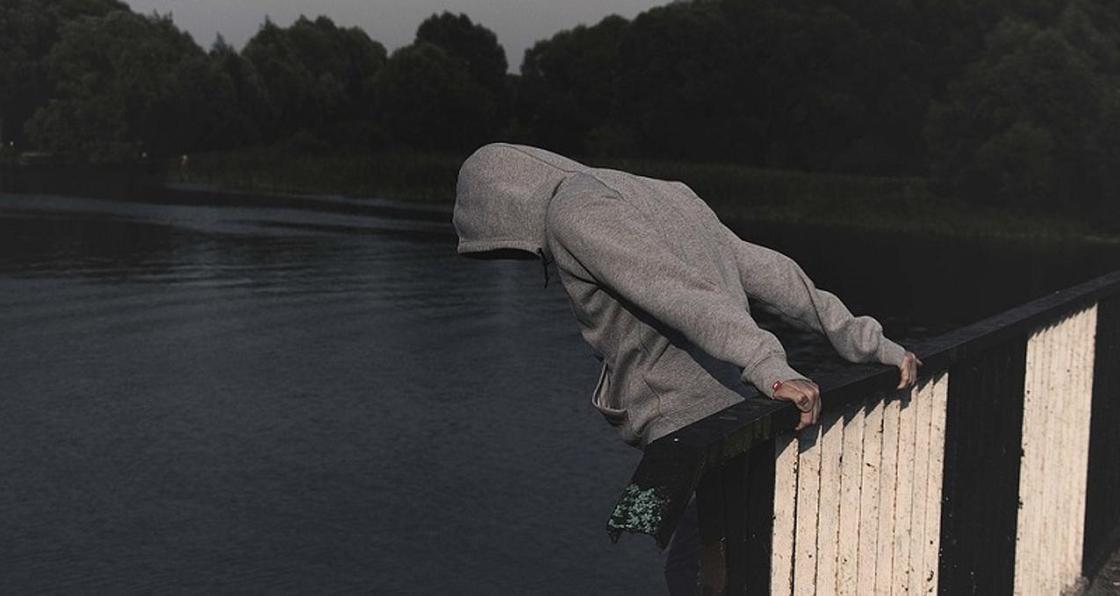 Фемида қызметкері адам өмірін құтқарып қалды