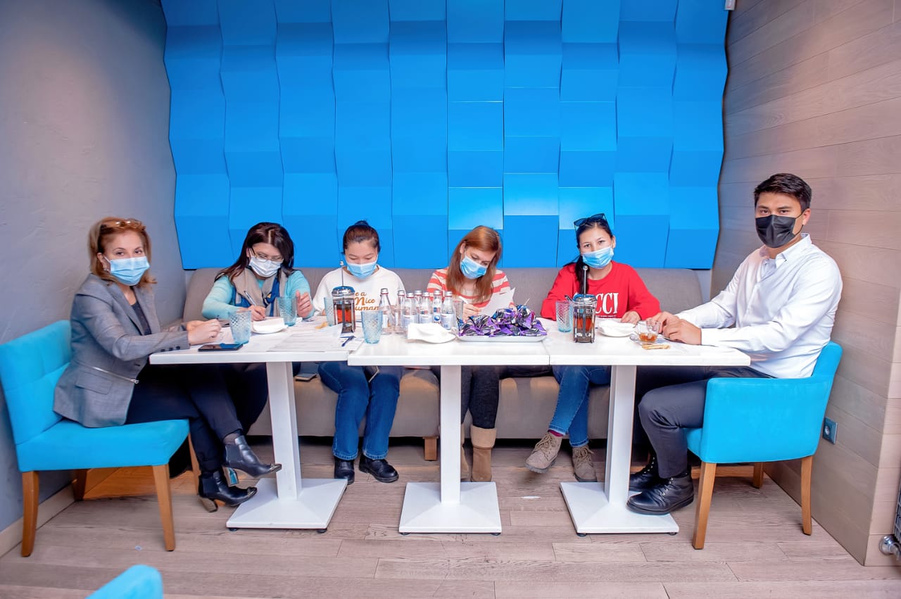 Алматыда балмұздақ байқауы өтті