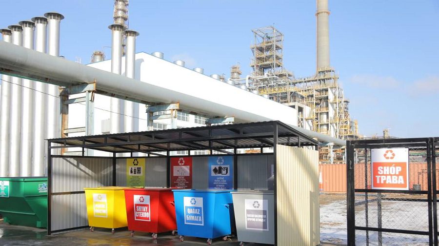 Қағазды – көкке, шыныны – қызылға