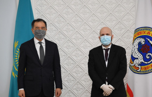 Б.Сағынтаев Digital Almaty форумы қатысушылармен кездесті