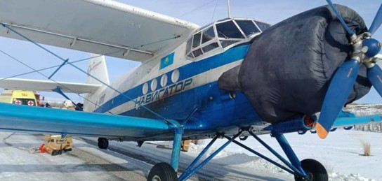 Ұшақ амалсыздан тас жолға қонды